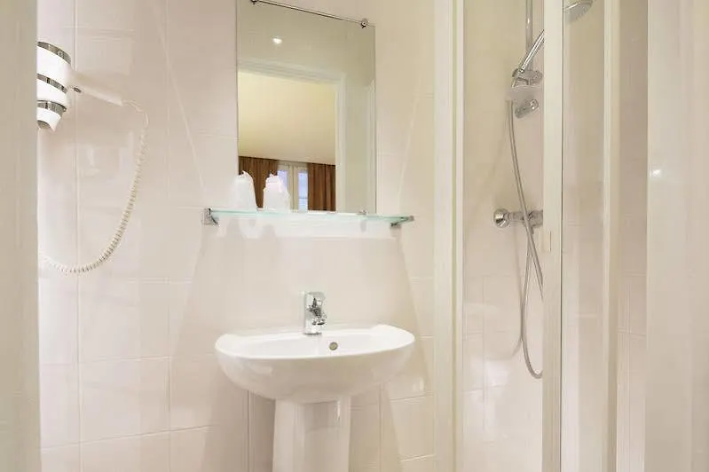 Hotel Republique Parigi