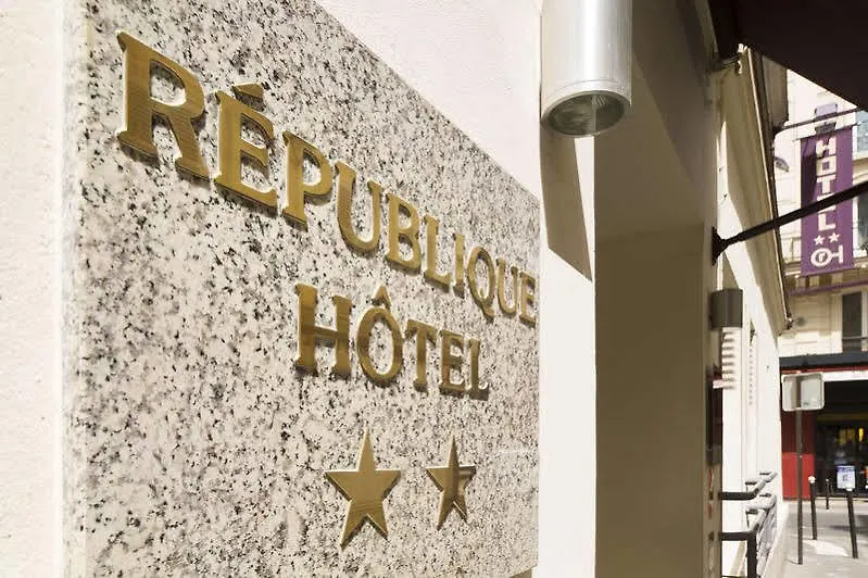 Republique Отель